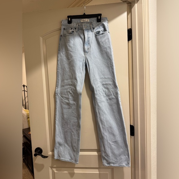 Abercrombie & Fitch Denim - Abercrombie relaxed jeans/90’s fit size 26/2